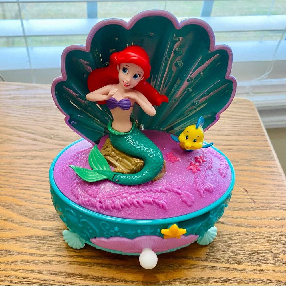 Disney Princess Little Mermaid 30th Anniv. Musical & Animated Jewelry Box